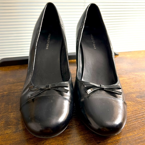 Black Prediction Heels 11W - Picture 3 of 4